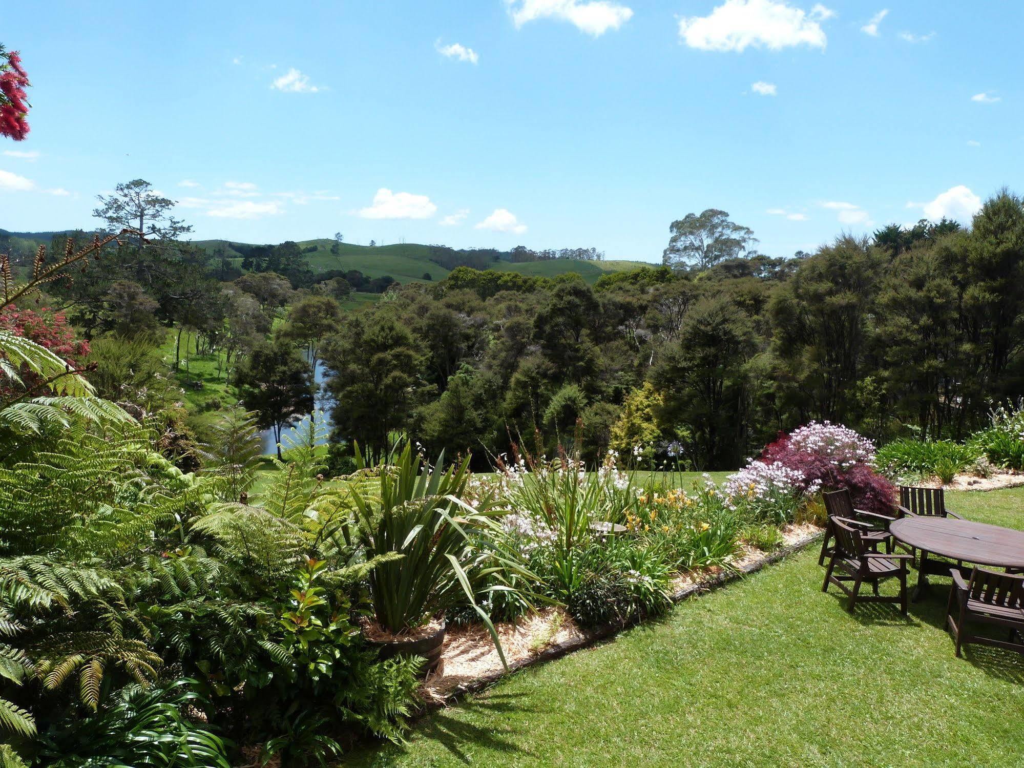 Morepork Riverside Lodge Paihia Exterior foto